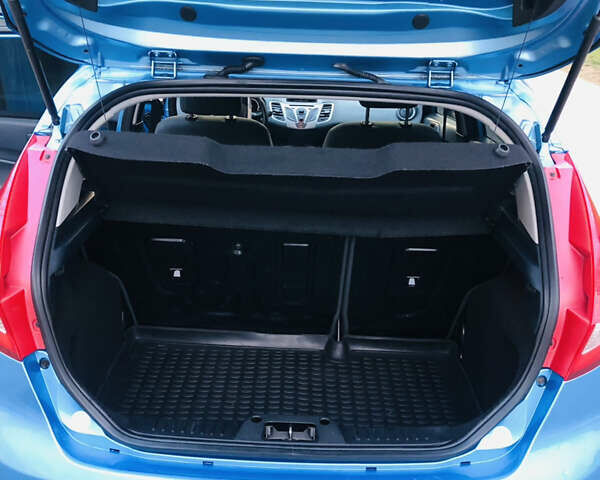 Форд Фієста, об'ємом двигуна 1.4 л та пробігом 144 тис. км за 8300 $, фото 4 на Automoto.ua