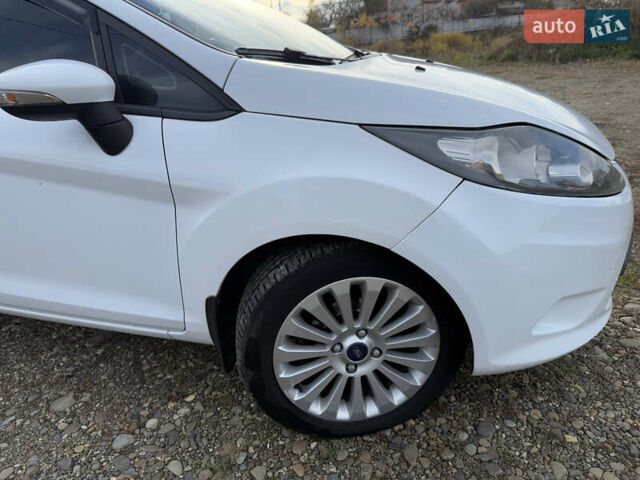 Форд Фиеста, объемом двигателя 1.4 л и пробегом 208 тыс. км за 7100 $, фото 9 на Automoto.ua