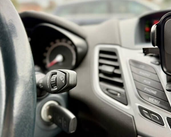 Форд Фиеста, объемом двигателя 1.6 л и пробегом 199 тыс. км за 5800 $, фото 16 на Automoto.ua