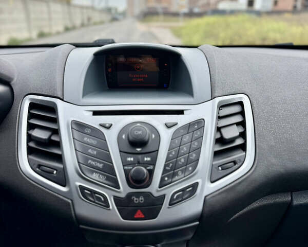 Форд Фиеста, объемом двигателя 1.6 л и пробегом 199 тыс. км за 5800 $, фото 11 на Automoto.ua