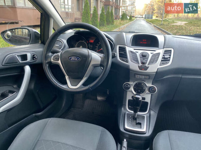Форд Фиеста 2011 в Чернигове на Automoto.ua Форд Фиеста, объемом двигателя 1.4 л и пробегом 218 тыс. км за 5600 $, фото 15 на Automoto.ua