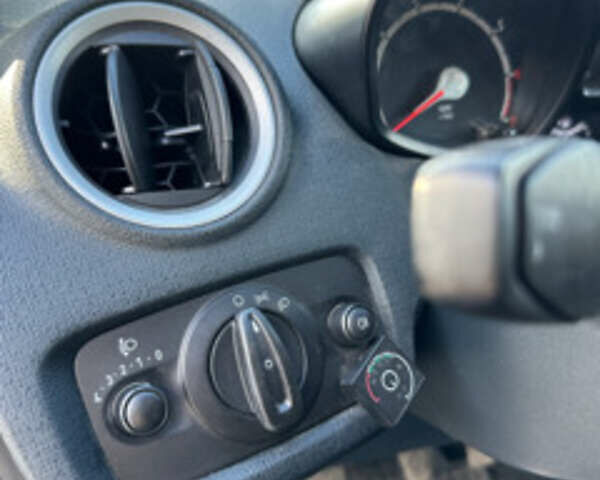 Форд Фієста, об'ємом двигуна 1.24 л та пробігом 196 тис. км за 6800 $, фото 10 на Automoto.ua