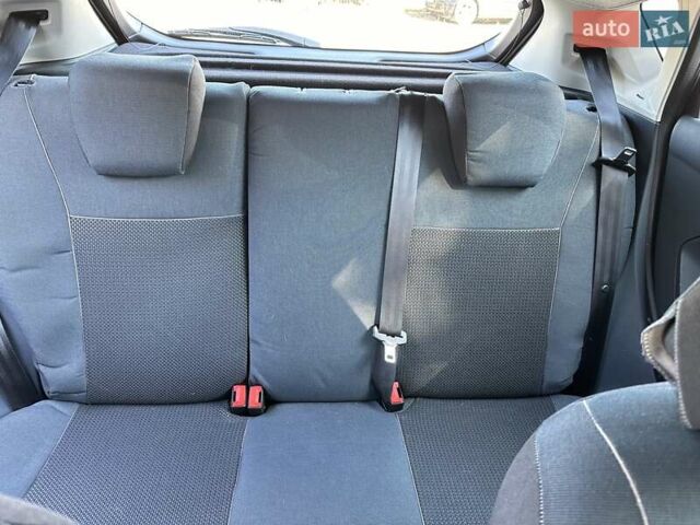 Форд Фієста, об'ємом двигуна 1.25 л та пробігом 81 тис. км за 7000 $, фото 21 на Automoto.ua