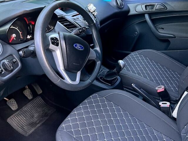 Форд Фієста, об'ємом двигуна 1.3 л та пробігом 200 тис. км за 5900 $, фото 4 на Automoto.ua