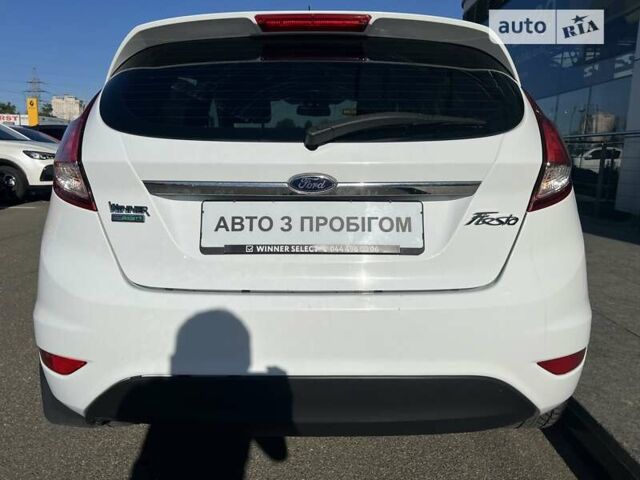 Форд Фієста, об'ємом двигуна 1 л та пробігом 140 тис. км за 8453 $, фото 5 на Automoto.ua