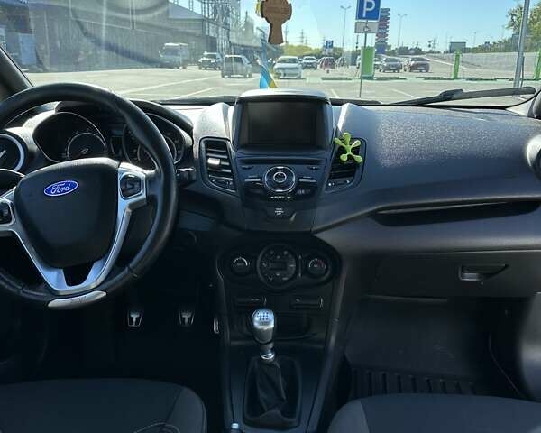 Форд Фиеста, объемом двигателя 1.6 л и пробегом 118 тыс. км за 7600 $, фото 12 на Automoto.ua