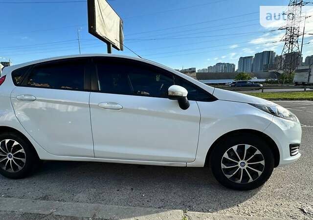 Форд Фиеста, объемом двигателя 1.5 л и пробегом 180 тыс. км за 8000 $, фото 4 на Automoto.ua