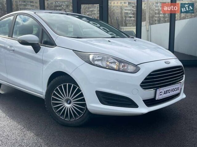 Форд Фиеста, объемом двигателя 0 л и пробегом 126 тыс. км за 6990 $, фото 1 на Automoto.ua