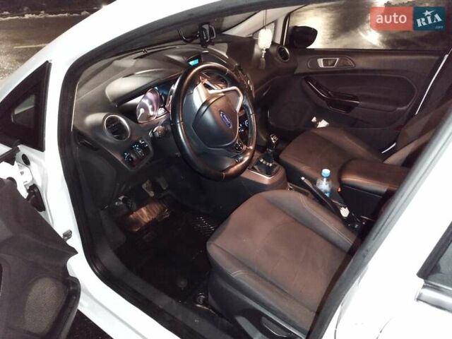 Форд Фієста, об'ємом двигуна 1 л та пробігом 130 тис. км за 7200 $, фото 6 на Automoto.ua