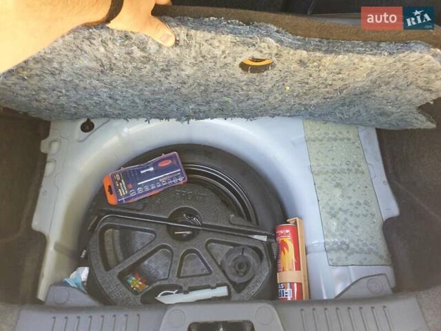 Форд Фиеста, объемом двигателя 1.6 л и пробегом 203 тыс. км за 7900 $, фото 12 на Automoto.ua