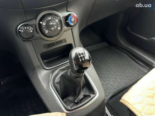 Форд Фиеста, объемом двигателя 1 л и пробегом 159 тыс. км за 6490 $, фото 23 на Automoto.ua