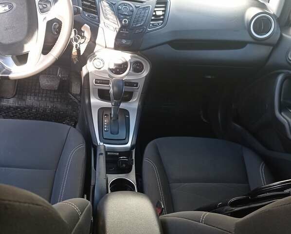 Форд Фиеста, объемом двигателя 1.6 л и пробегом 74 тыс. км за 7300 $, фото 4 на Automoto.ua