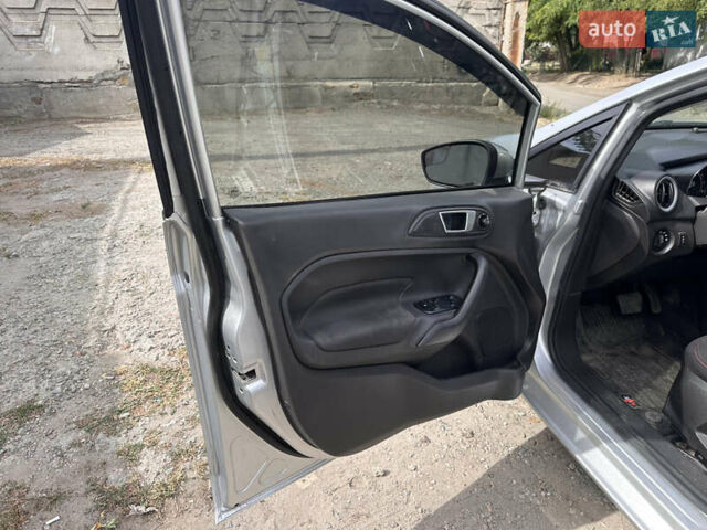 Форд Фієста, об'ємом двигуна 1.6 л та пробігом 165 тис. км за 6700 $, фото 9 на Automoto.ua