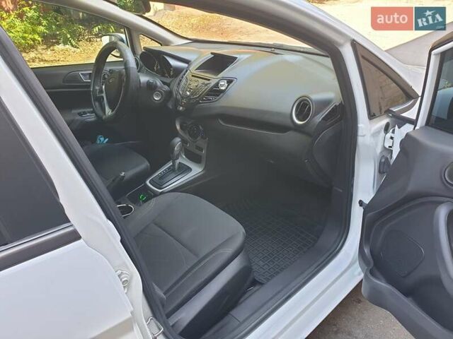 Форд Фиеста, объемом двигателя 1.6 л и пробегом 203 тыс. км за 7900 $, фото 3 на Automoto.ua