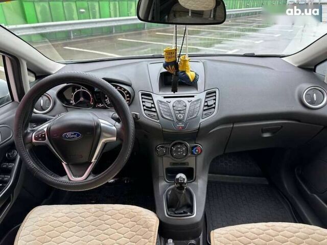 Форд Фиеста, объемом двигателя 1 л и пробегом 159 тыс. км за 6490 $, фото 12 на Automoto.ua
