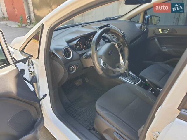 Форд Фиеста, объемом двигателя 1.6 л и пробегом 203 тыс. км за 7900 $, фото 7 на Automoto.ua