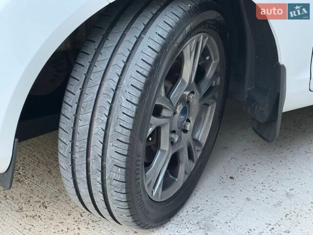 Форд Фієста, об'ємом двигуна 1 л та пробігом 108 тис. км за 7300 $, фото 42 на Automoto.ua