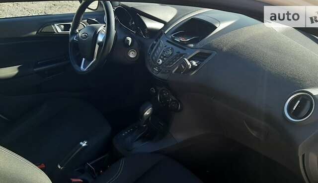 Форд Фиеста, объемом двигателя 1 л и пробегом 45 тыс. км за 8999 $, фото 10 на Automoto.ua