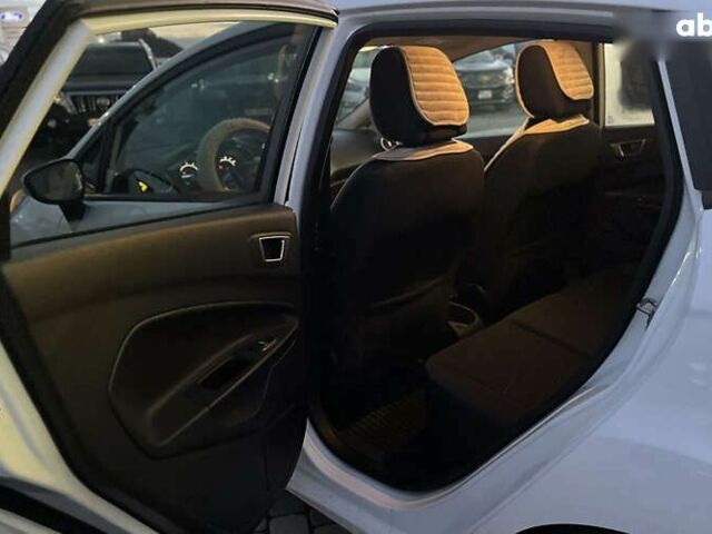 Форд Фієста, об'ємом двигуна 1 л та пробігом 120 тис. км за 8300 $, фото 19 на Automoto.ua