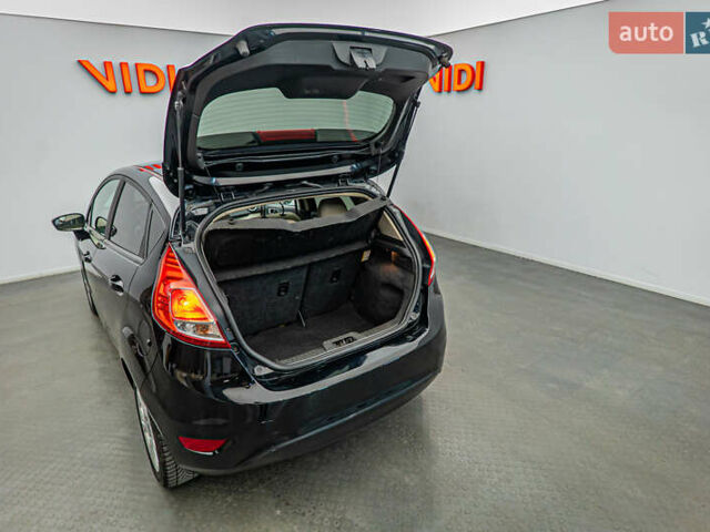 Форд Фиеста, объемом двигателя 1.6 л и пробегом 158 тыс. км за 6959 $, фото 6 на Automoto.ua