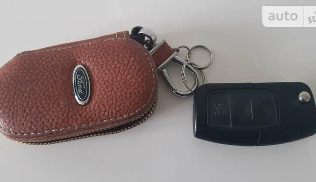 Форд Фиеста, объемом двигателя 1 л и пробегом 45 тыс. км за 8999 $, фото 6 на Automoto.ua