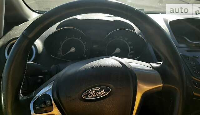Форд Фиеста, объемом двигателя 1 л и пробегом 45 тыс. км за 8999 $, фото 8 на Automoto.ua
