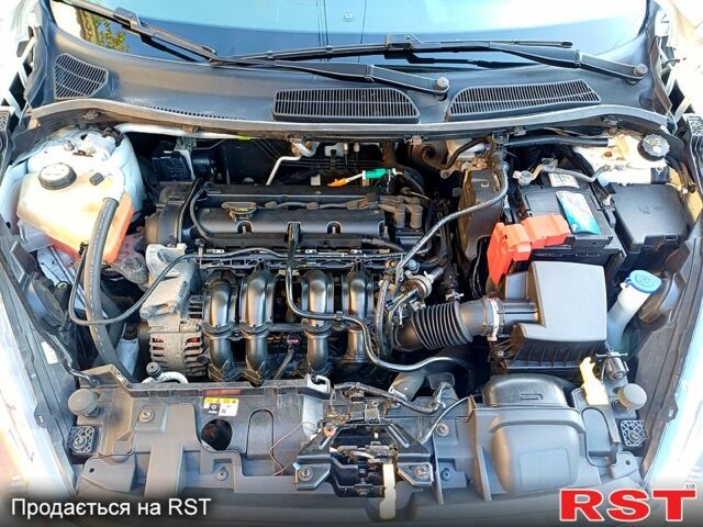 Форд Фиеста, объемом двигателя 1.3 л и пробегом 100 тыс. км за 6900 $, фото 6 на Automoto.ua