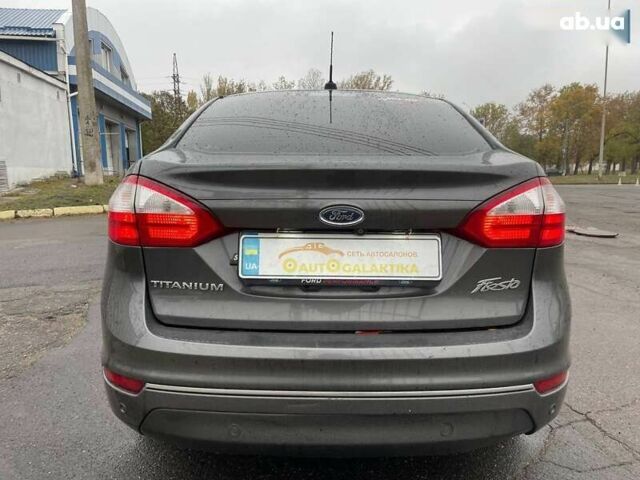 Форд Фиеста, объемом двигателя 1.6 л и пробегом 143 тыс. км за 9399 $, фото 5 на Automoto.ua