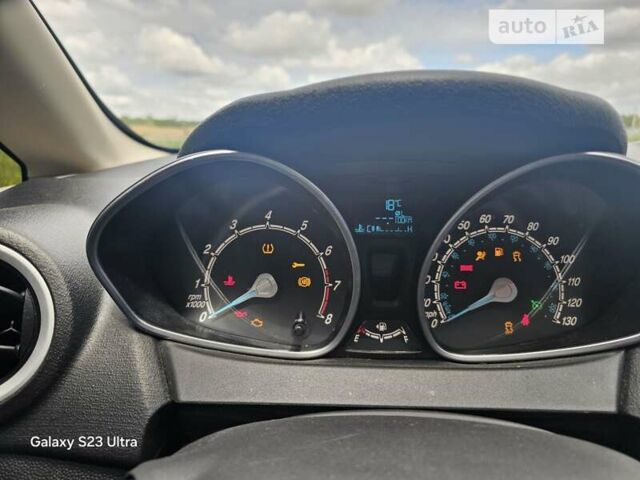 Форд Фиеста, объемом двигателя 1.6 л и пробегом 101 тыс. км за 8000 $, фото 20 на Automoto.ua