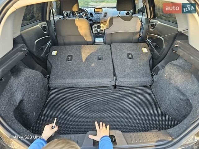 Форд Фиеста, объемом двигателя 1.6 л и пробегом 101 тыс. км за 8000 $, фото 22 на Automoto.ua