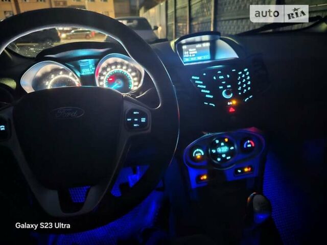 Форд Фиеста, объемом двигателя 1.6 л и пробегом 101 тыс. км за 8000 $, фото 26 на Automoto.ua