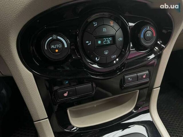 Форд Фиеста, объемом двигателя 1.6 л и пробегом 143 тыс. км за 9399 $, фото 24 на Automoto.ua