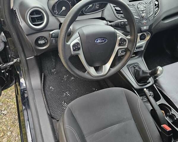 Форд Фиеста, объемом двигателя 1.6 л и пробегом 101 тыс. км за 8000 $, фото 32 на Automoto.ua
