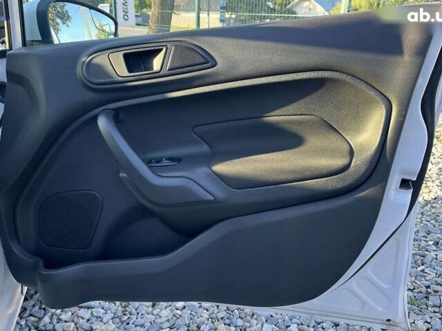Форд Фиеста, объемом двигателя 1.6 л и пробегом 94 тыс. км за 7800 $, фото 24 на Automoto.ua