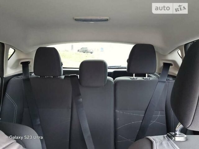 Форд Фиеста, объемом двигателя 1.6 л и пробегом 101 тыс. км за 8000 $, фото 36 на Automoto.ua