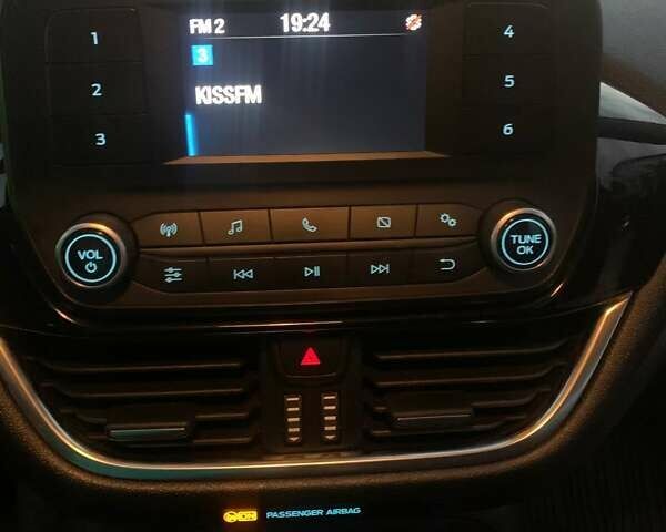 Форд Фиеста, объемом двигателя 1.08 л и пробегом 99 тыс. км за 8077 $, фото 16 на Automoto.ua