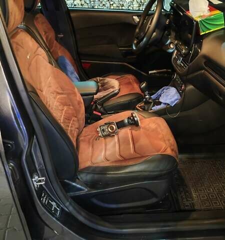 Форд Фиеста, объемом двигателя 1.5 л и пробегом 86 тыс. км за 11000 $, фото 7 на Automoto.ua