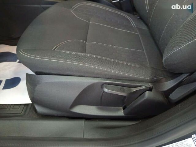 Форд Фиеста, объемом двигателя 1.6 л и пробегом 41 тыс. км за 9200 $, фото 13 на Automoto.ua