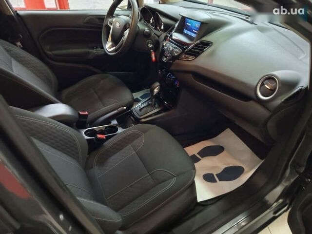 Форд Фиеста, объемом двигателя 1.6 л и пробегом 41 тыс. км за 9200 $, фото 28 на Automoto.ua