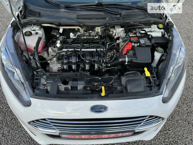Форд Фиеста, объемом двигателя 1.6 л и пробегом 108 тыс. км за 9200 $, фото 33 на Automoto.ua