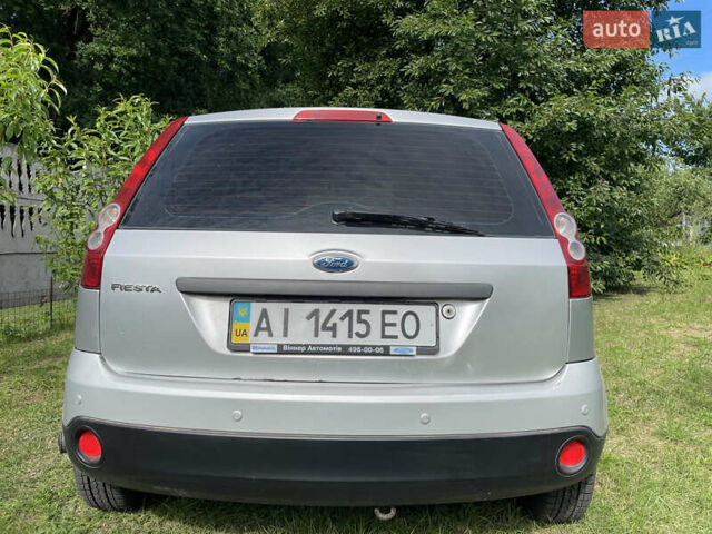 Форд Фиеста, объемом двигателя 1.4 л и пробегом 182 тыс. км за 3700 $, фото 3 на Automoto.ua