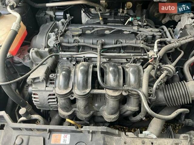Форд Фиеста, объемом двигателя 1.6 л и пробегом 213 тыс. км за 5500 $, фото 11 на Automoto.ua