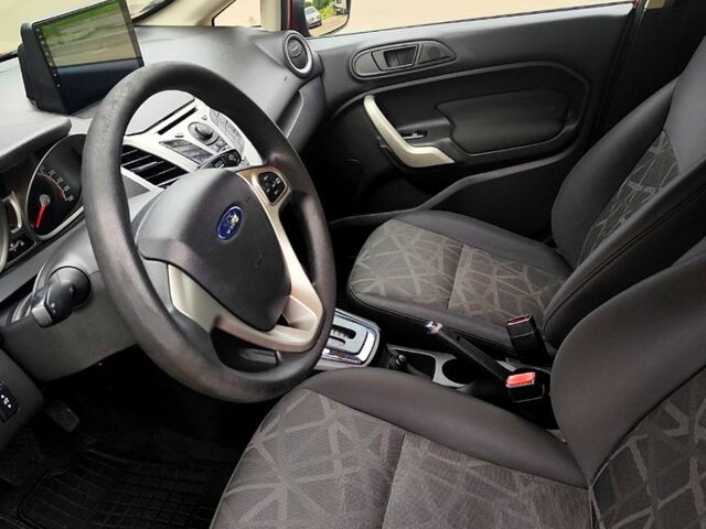 Форд Фиеста, объемом двигателя 1.6 л и пробегом 250 тыс. км за 6300 $, фото 6 на Automoto.ua