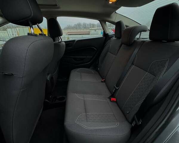 Форд Фиеста, объемом двигателя 1.6 л и пробегом 160 тыс. км за 8500 $, фото 7 на Automoto.ua