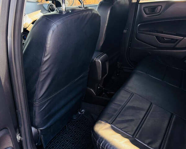 Форд Фиеста, объемом двигателя 1.6 л и пробегом 155 тыс. км за 9500 $, фото 6 на Automoto.ua