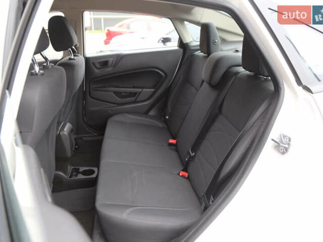 Форд Фиеста, объемом двигателя 1.6 л и пробегом 78 тыс. км за 7900 $, фото 3 на Automoto.ua