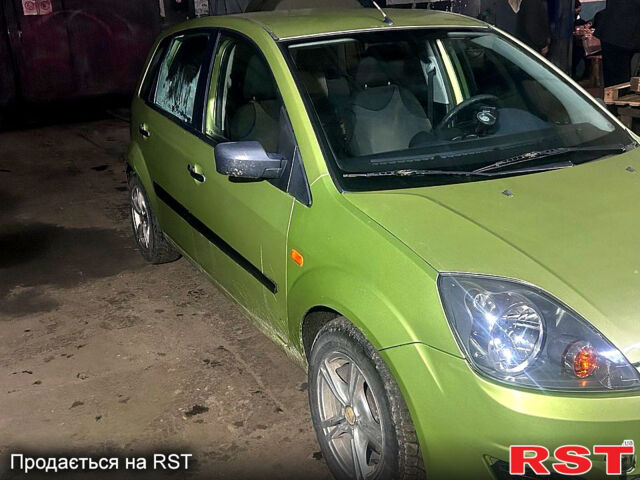 Жовтий Форд Фієста, об'ємом двигуна 1.4 л та пробігом 200 тис. км за 3799 $, фото 2 на Automoto.ua