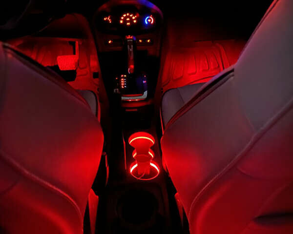 Жовтий Форд Фієста, об'ємом двигуна 1.6 л та пробігом 147 тис. км за 8000 $, фото 17 на Automoto.ua