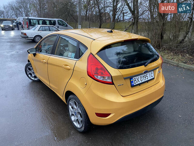 Жовтий Форд Фієста, об'ємом двигуна 1.6 л та пробігом 147 тис. км за 8000 $, фото 5 на Automoto.ua