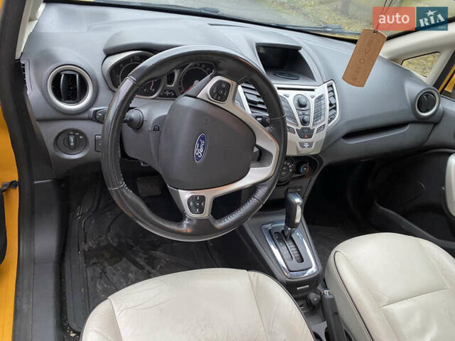 Жовтий Форд Фієста, об'ємом двигуна 1.6 л та пробігом 147 тис. км за 8000 $, фото 13 на Automoto.ua